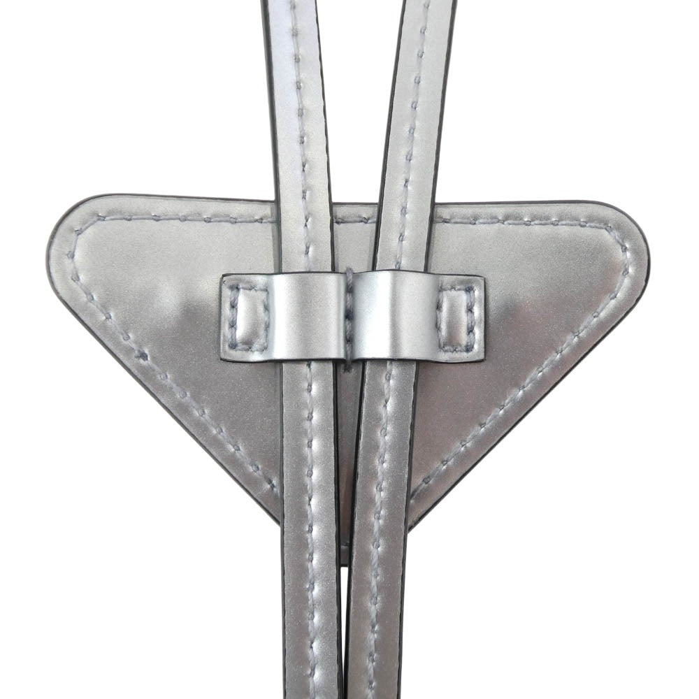 PRADA プラダ 001・3346 三角 トライアングル ロゴ プレート サフィアーノ ループタイ レザー ボロタイ ネックレス シルバー シルバー系【中古】