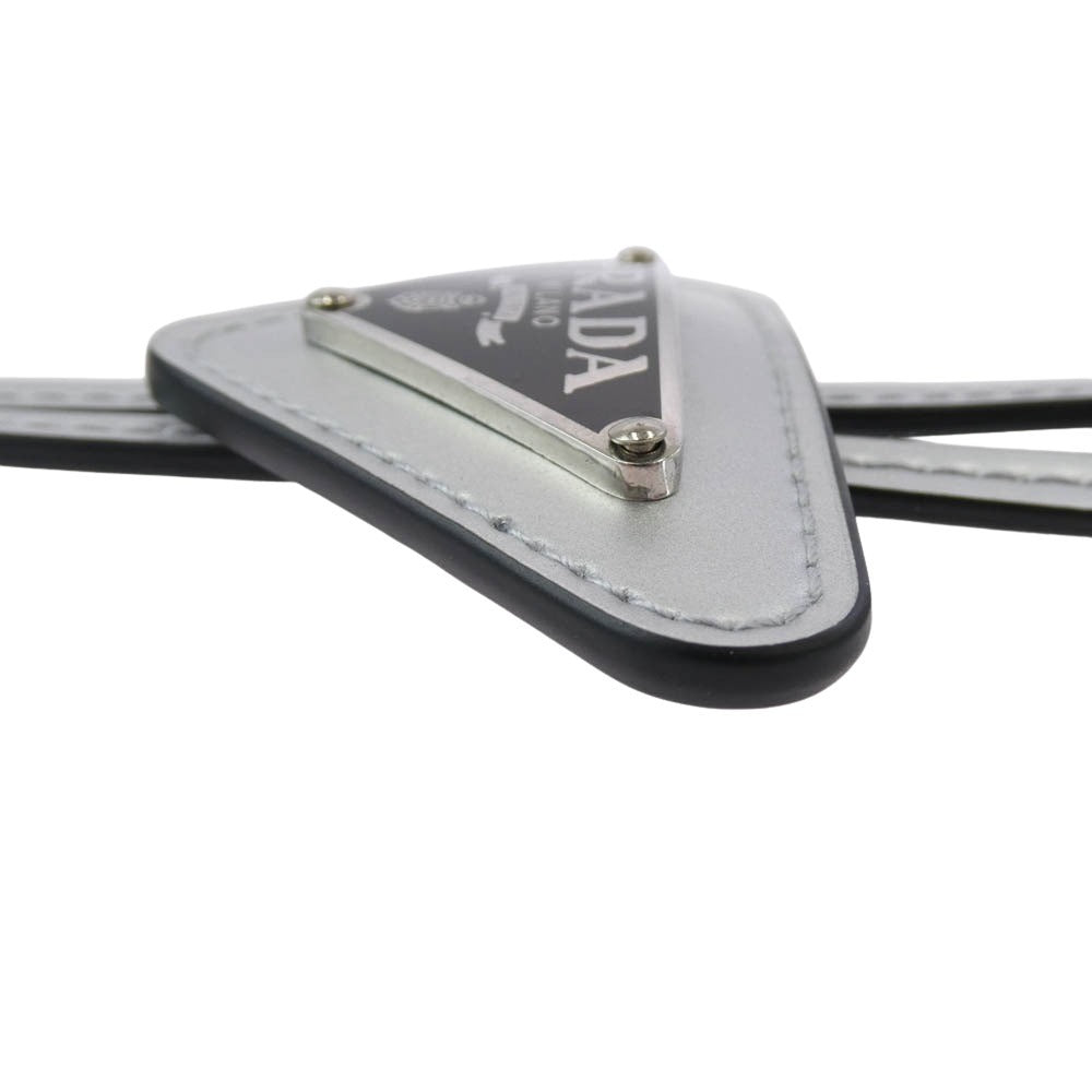 PRADA プラダ 001・3346 三角 トライアングル ロゴ プレート サフィアーノ ループタイ レザー ボロタイ ネックレス シルバー シルバー系【中古】