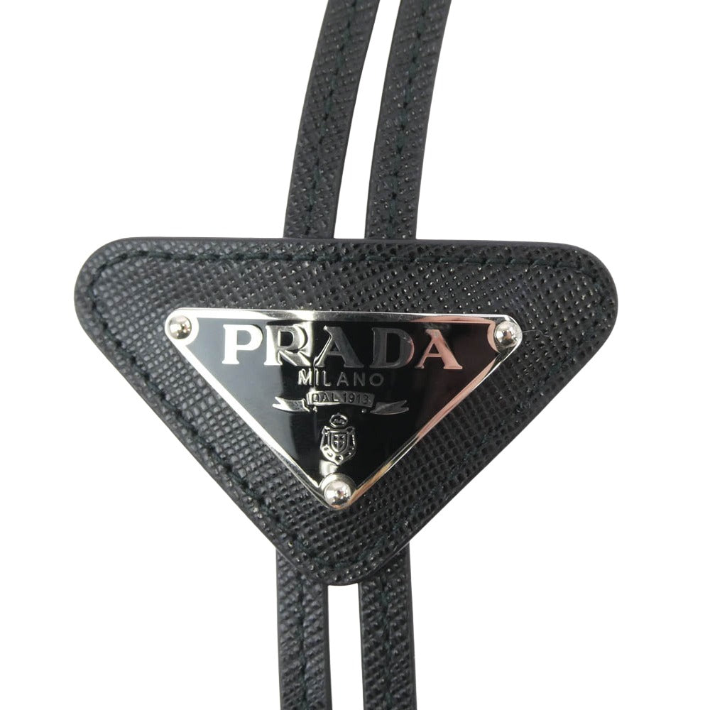 PRADA プラダ 2IC027 三角 トライアングル ロゴ プレート サフィアーノ ループタイ レザー ボロタイ ネックレス ブラック ブラック系【中古】