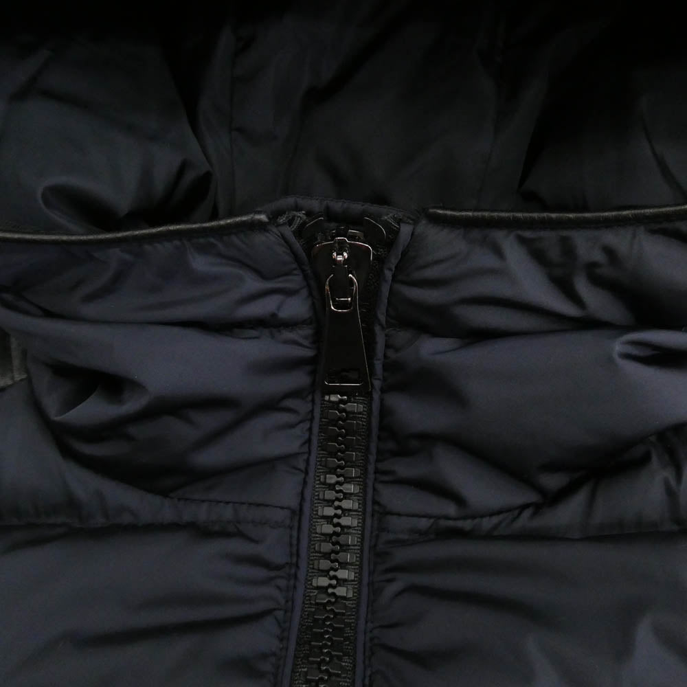 MONCLER モンクレール E20934937085 TALEV GIUBBOTTO タレヴ 肩レザー切替 ダウン コート ジャケット ネイビー系【中古】