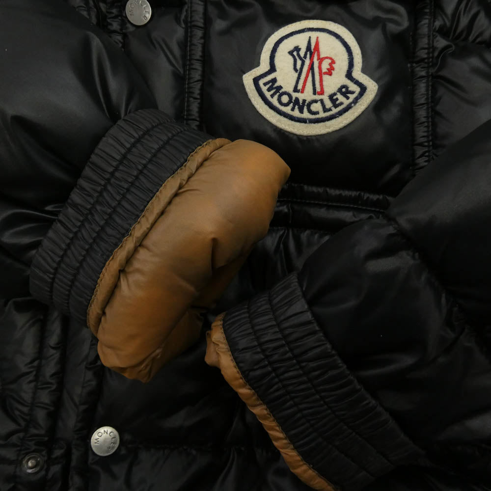 MONCLER モンクレール Z7H0617 スープリームスタグ K2 DOWN JACKET ロゴワッペン フーデッド ダウンジャケット ブラック系 2【中古】