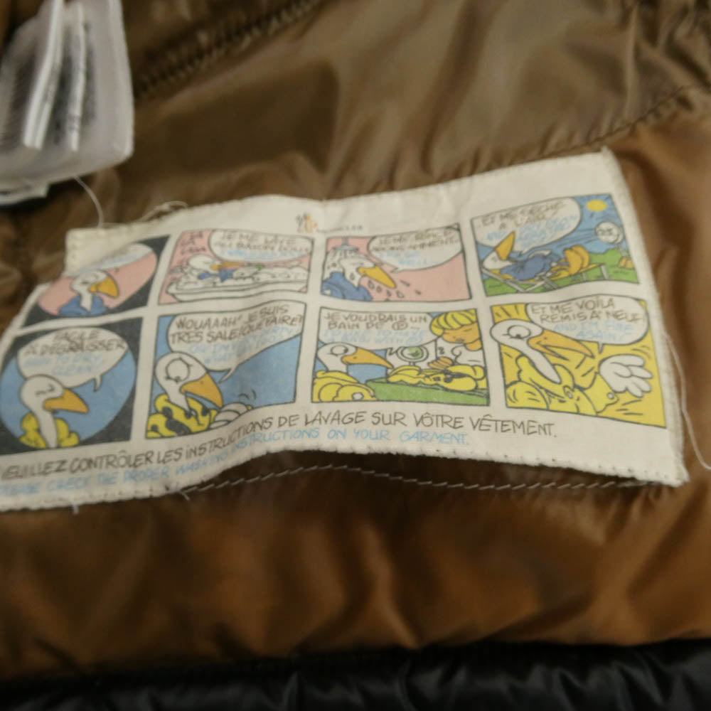 MONCLER モンクレール Z7H0617 スープリームスタグ K2 DOWN JACKET ロゴワッペン フーデッド ダウンジャケット ブラック系 2【中古】