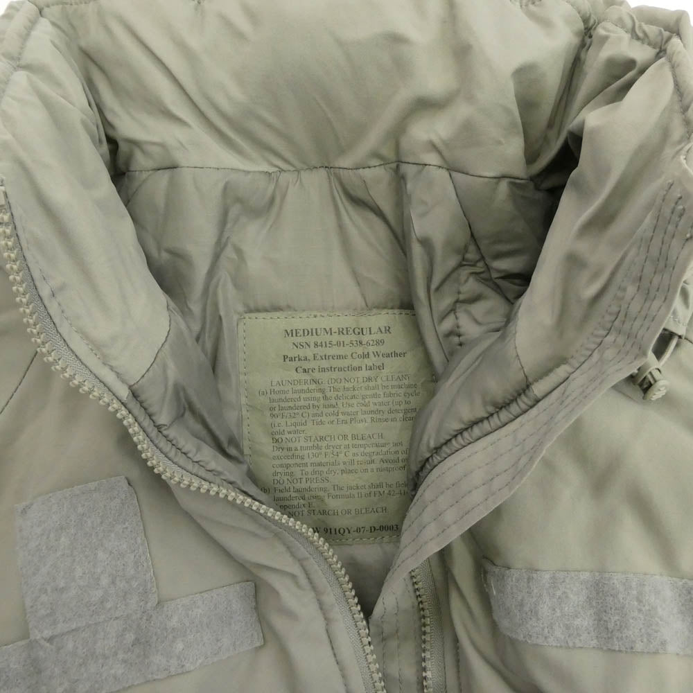 米軍 NSN 8415-01-538-6289 ECWCS GEN3 LEVEL7 JACKET エクワックス レベルセブン プリマロフト ミリタリー ジャケット グレー系 M【中古】