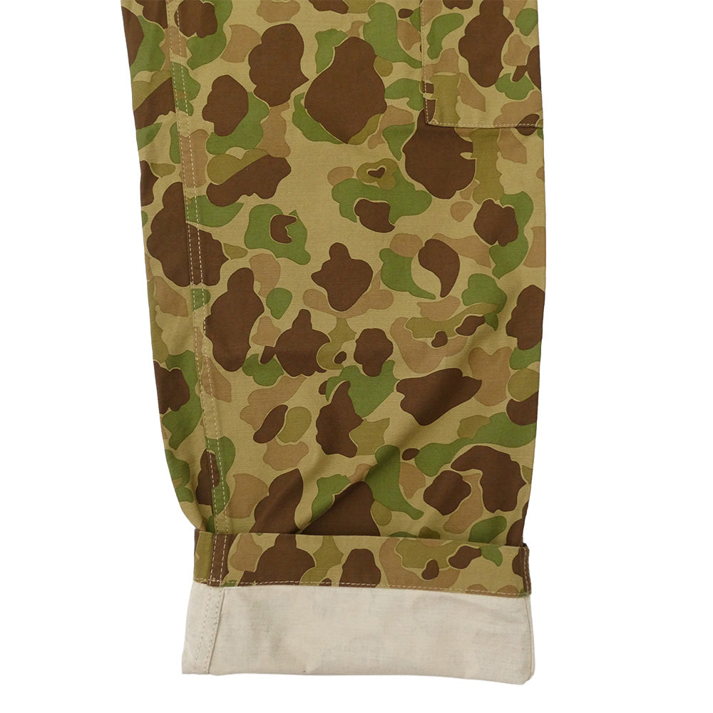 CELINE セリーヌ 22AW 2Z167629M 金ボタン ボタンフライ カモフラ 迷彩 カーゴ パンツ カーキ系 40【新古品】【未使用】【中古】