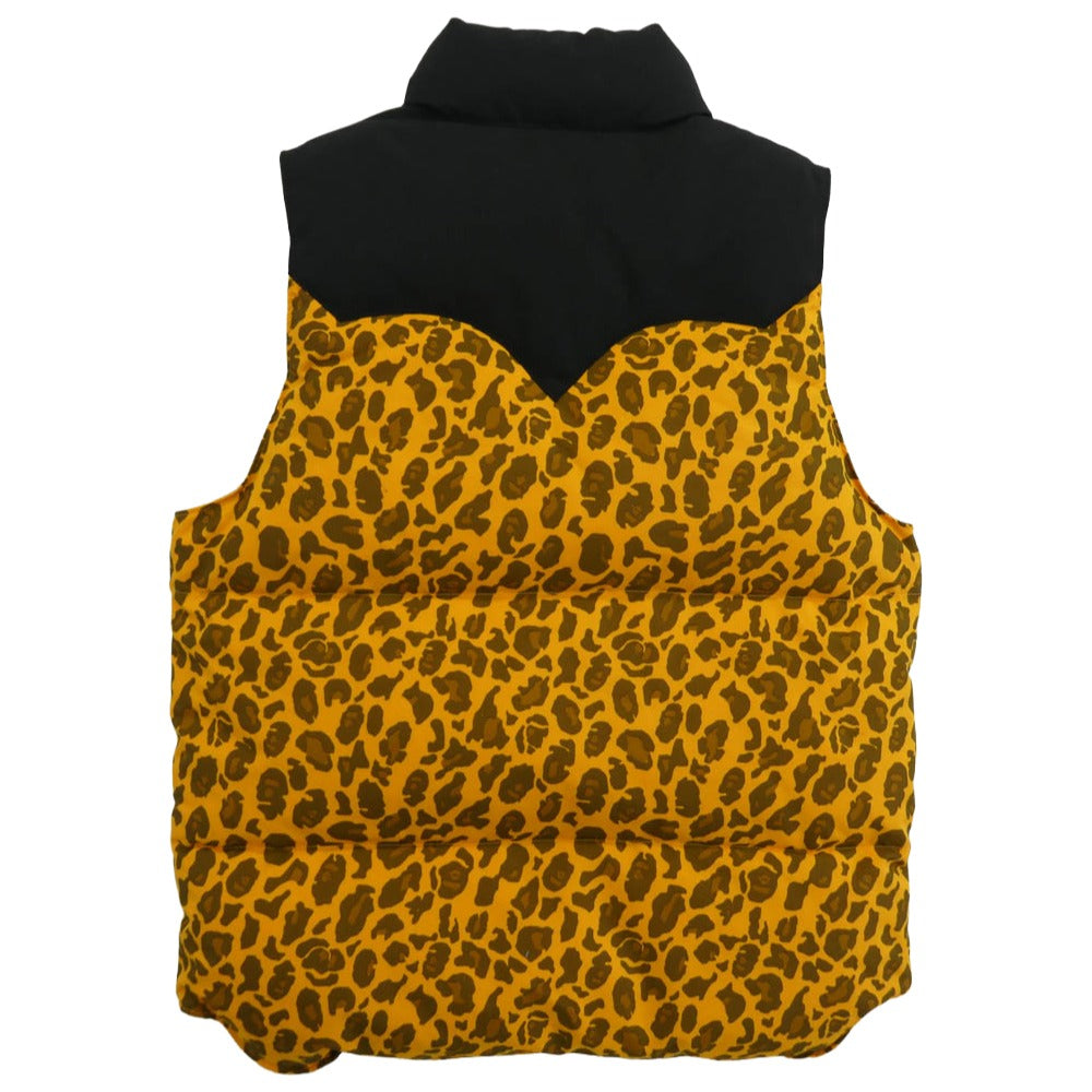 A BATHING APE アベイシングエイプ 001LJA801017X Leopard camo 総柄プリント ダウン ベスト イエロー系 ブラック系 M【新古品】【未使用】【中古】