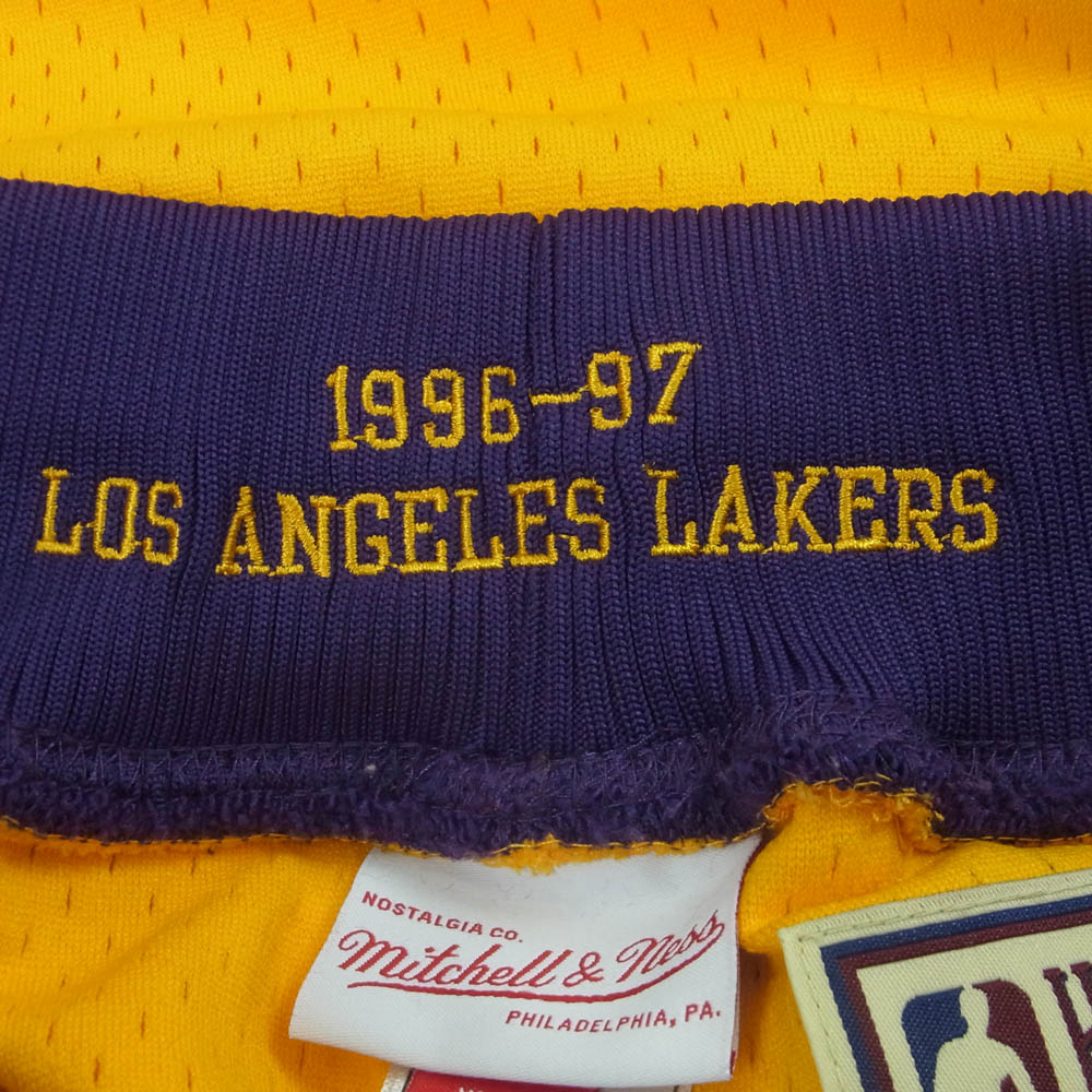 MITCHEL&NESS ミッチェル＆ネス 1996～97 Los Angeles Lakers SWINGMAN SHORT ロサンゼルスレイカーズ スウィングマン ショーツ ハーフ パンツ イエロー系 パープル系 M 40【中古】