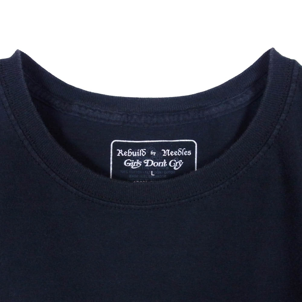 Needles ニードルス 20AW HM416 × Girls Don’t Cry ガールズドントクライ 再構築 リメイク ロゴプリント Tシャツ 半袖カットソー ダークネイビー系 L【中古】