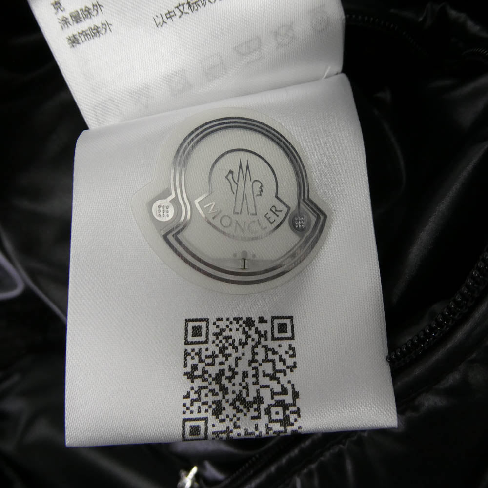 MONCLER モンクレール 23AW I20911A00023 BOURNE 総柄 ロゴワッペン ダウン ジャケット ブラック系 1【極上美品】【中古】