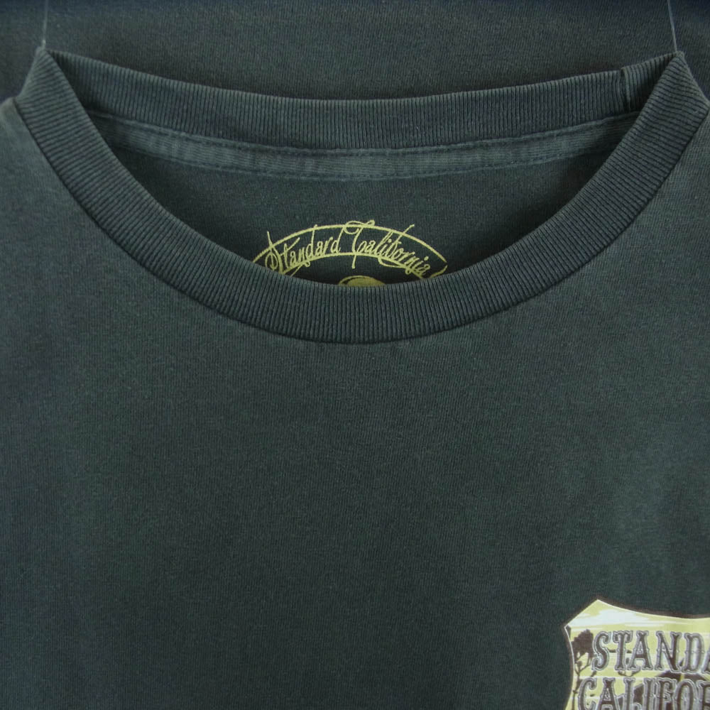 STANDARD CALIFORNIA スタンダードカリフォルニア 22SS SD Hit The Road Shield Logo T シールドロゴ Tシャツ 半袖 カットソー グレー系 BLACK (01) L 04【新古品】【未使用】【中古】