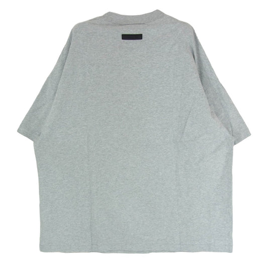 FEAR OF GOD フィアオブゴッド ESSENTIALS エッセンシャルズ フロントラバー ロゴ 半袖 Tシャツ カットソー グレー系 S【中古】