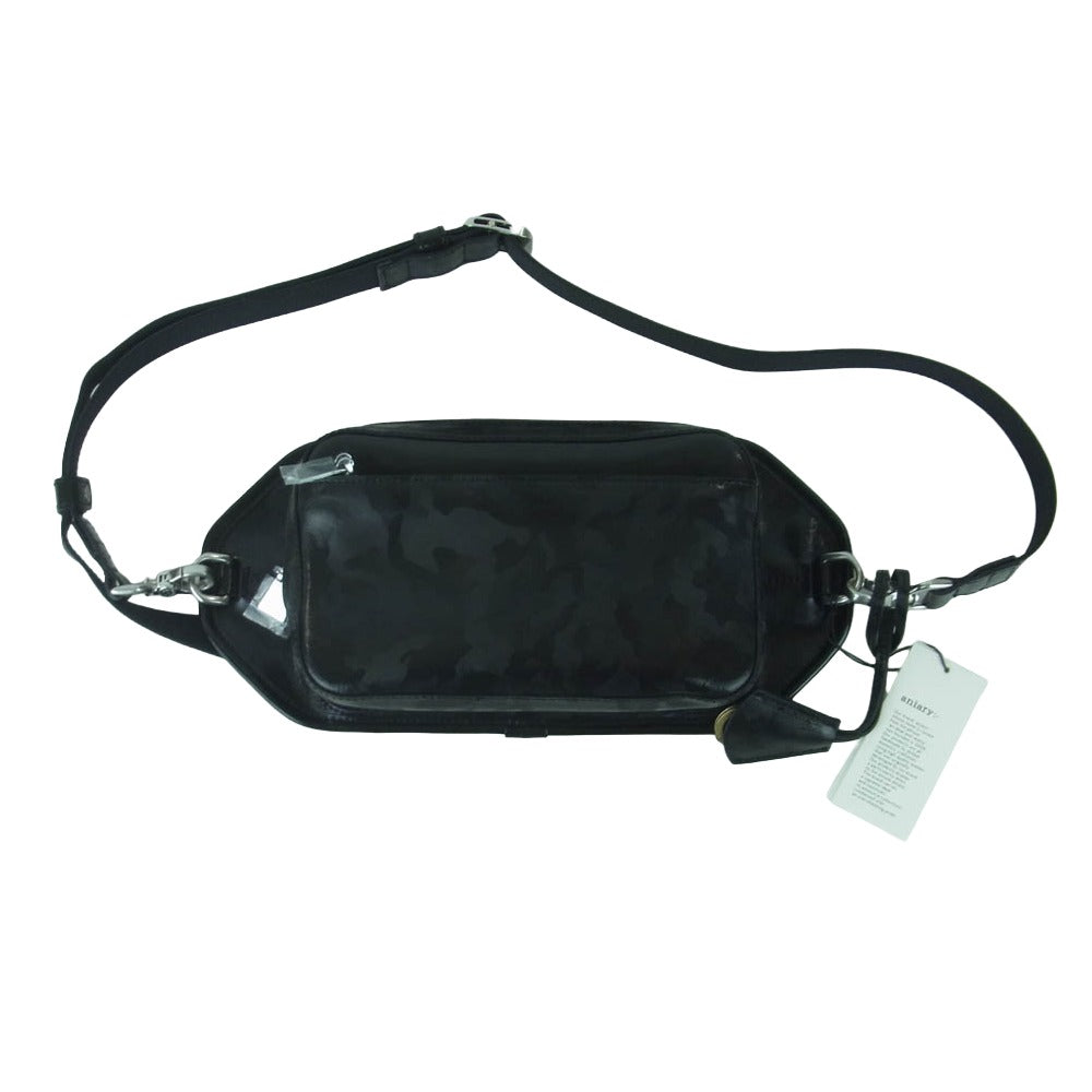 aniary アニアリ 35-07000 C-Film Leather シー フィルム レザー ボディ バッグ ブラック系 Black【新古品】【未使用】【中古】