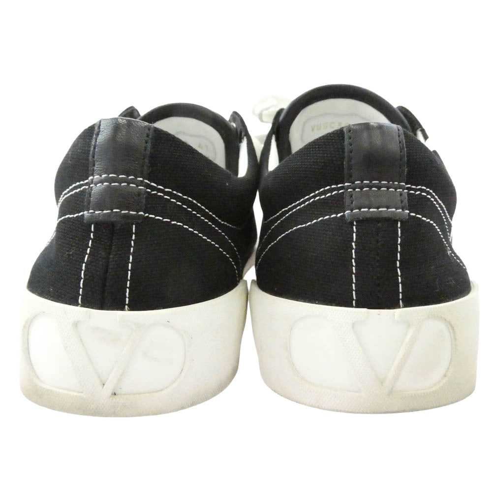 VALENTINO ヴァレンティノ Vロゴ キャンバス ローカット スニーカー ブラック系 ホワイト系 41【中古】