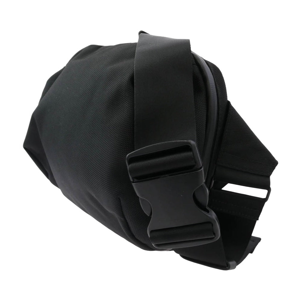ドリップ HALF DAYPACK ボディバッグ ブラック系【中古】
