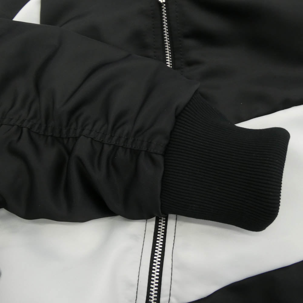 NIKE ナイキ DD6056-010 NSW SYNFL SWOOSH ビック スウッシュ ロゴ リバーシブル サーマフィット ボンバー ジャケット ブラック系 ホワイト系【中古】