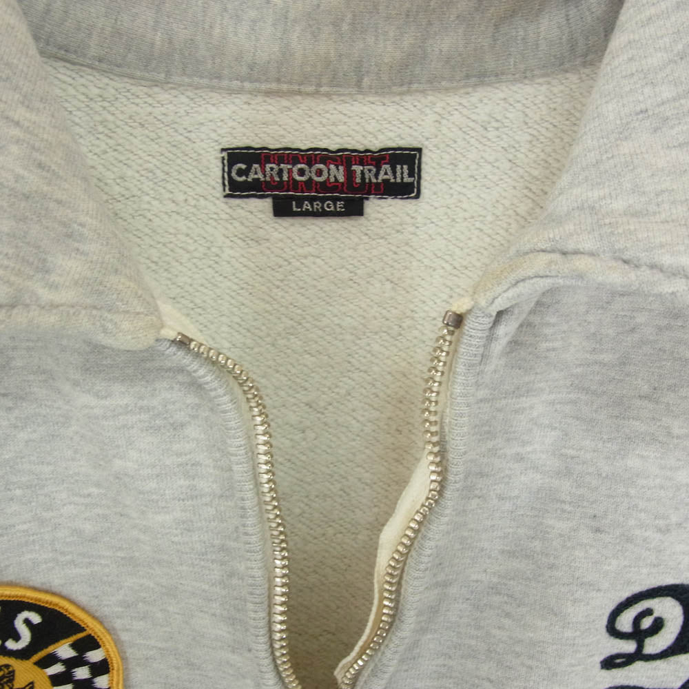 The REAL McCOY'S ザリアルマッコイズ CARTOON TRAIL ワッペン 刺繍 カートゥーン トレイル ハーフジップ スウェット グレー系 L【中古】