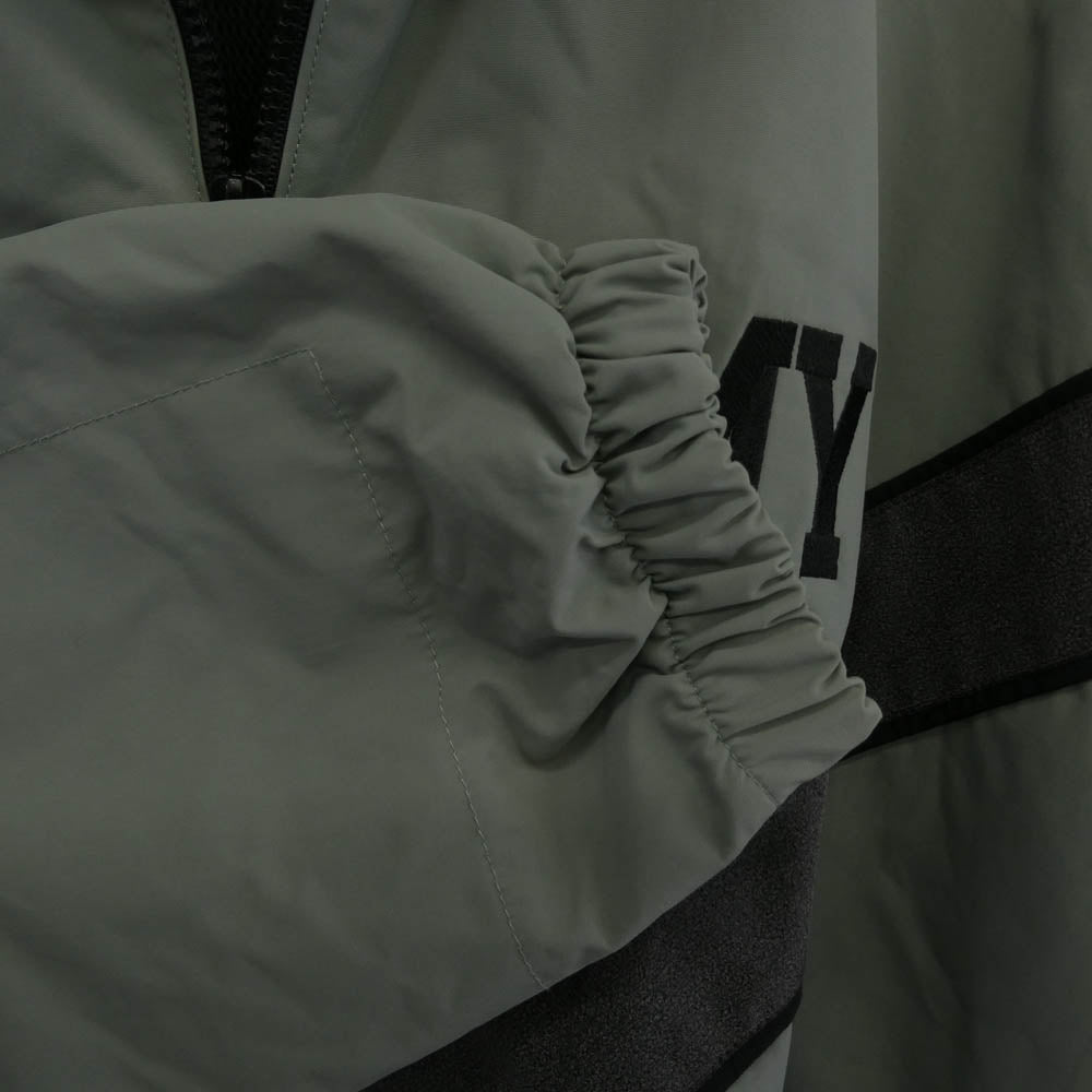 米軍 IPFU フィットネスジャケット ミリタリー レーニング ナイロン ジャケット グレー系 LARGE-REGULAR【美品】【中古】