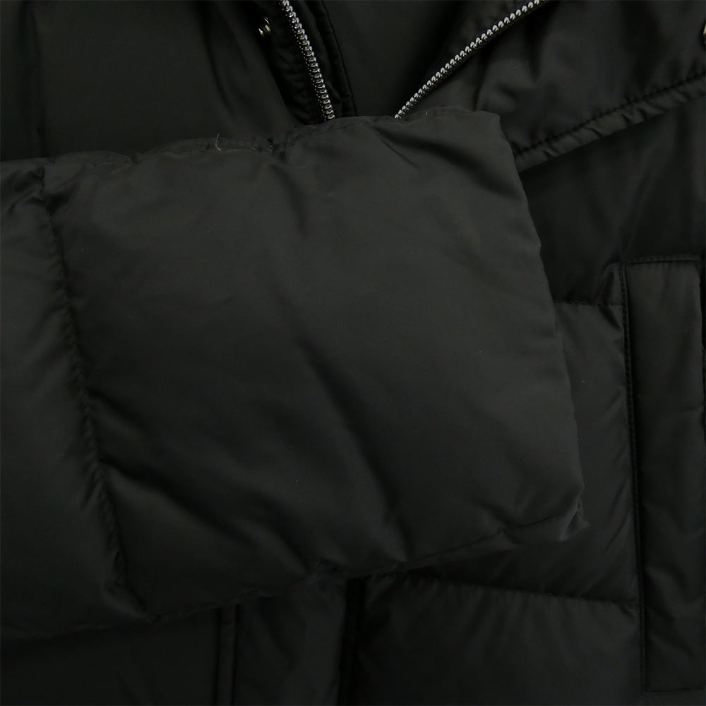 Herno ヘルノ PI001140U-12004Z-9389 N-3B ナイロン ショート丈 フーデッド ダウンジャケット ブラック系 46【中古】