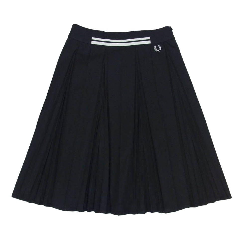 FRED PERRY フレッドペリー プリーツ 刺繍 スカート ブラック系 ウエスト64～70【中古】