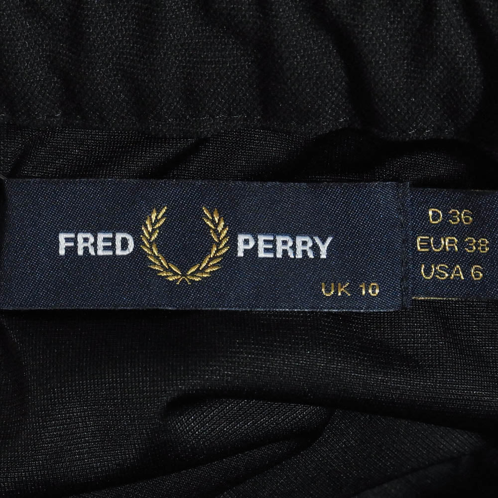 FRED PERRY フレッドペリー プリーツ 刺繍 スカート ブラック系 ウエスト64～70【中古】