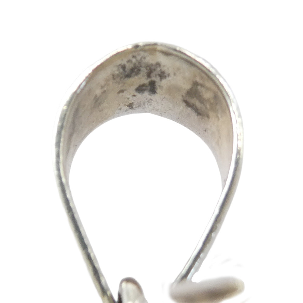 ナバホ Rey Tracey レイトレーシー フェザー インレイ インディアンジュエリー ペンダントトップ ブルー系 シルバー系【中古】