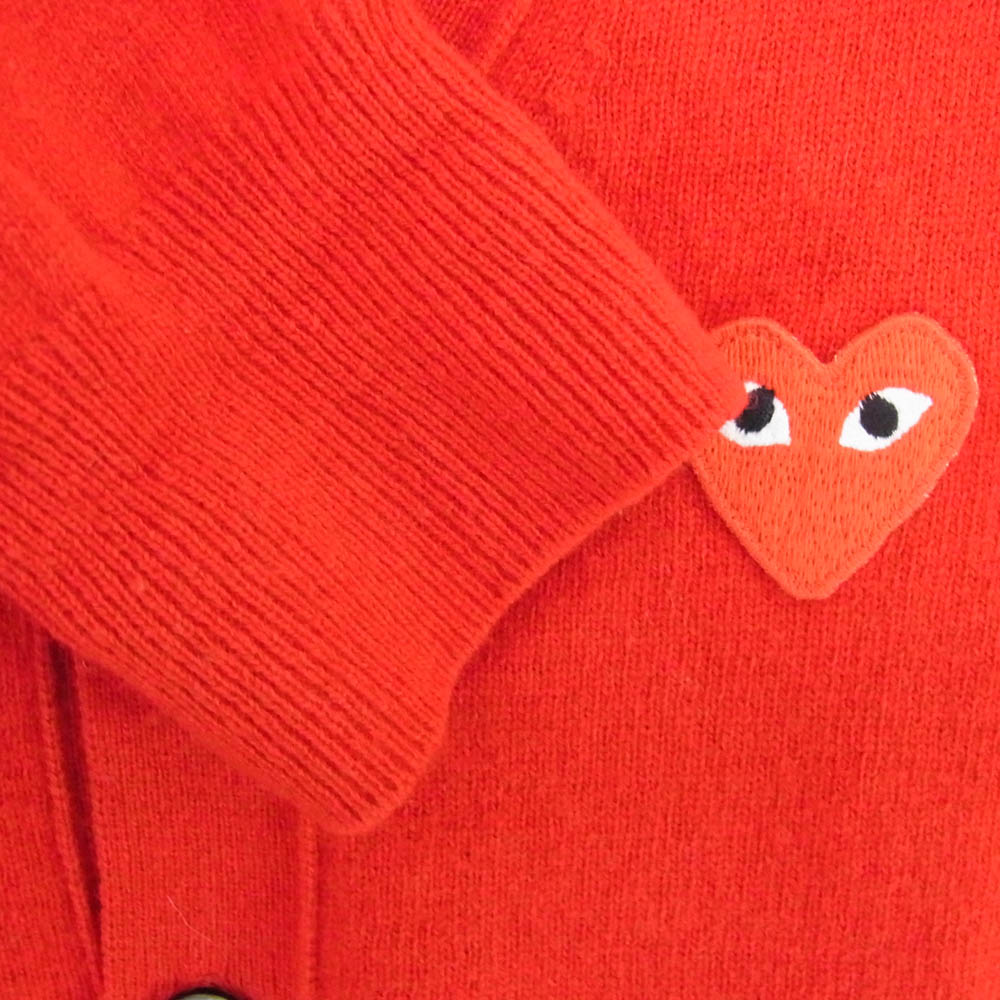 PLAY COMME des GARCONS プレイコムデギャルソン AZ-N008 WOOL CARDIGAN ハートワッペン ロゴ ウール ニット カーディガン レッド系 S【中古】