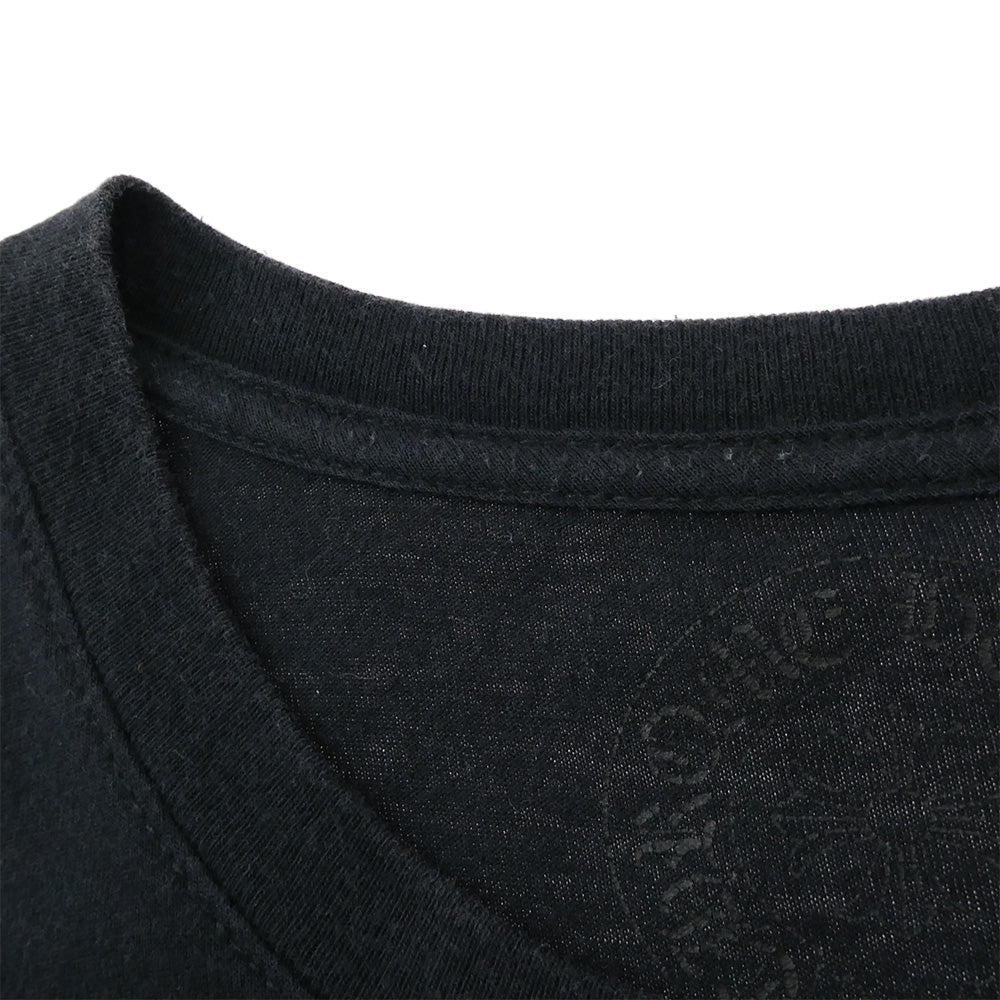 CHROME HEARTS クロムハーツ（原本無） 2212-304-0598 東京限定 スクロール ロゴ バックプリント 胸ポケット Tシャツ 半袖カットソー ブラック系 M【中古】