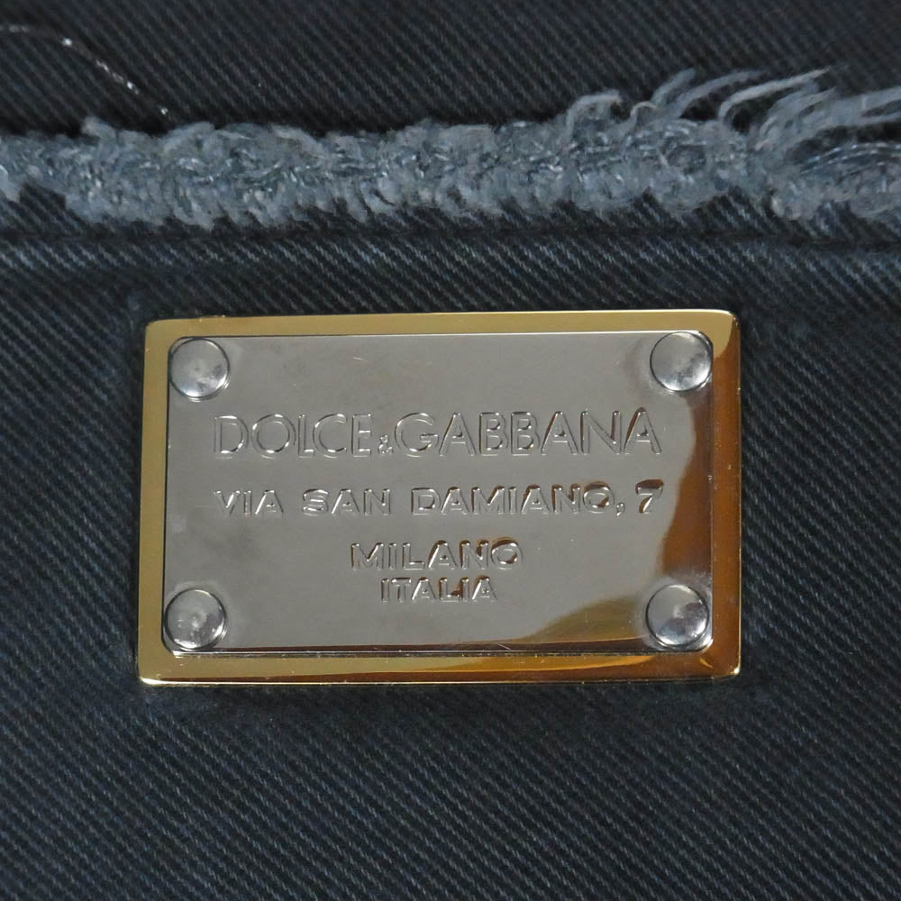 DOLCE&GABBANA ドルチェアンドガッバーナ G4Y1CT G8D37 ロゴ プレート 16 ダメージ加工 ブラック デニム パンツ ブラック系 46【中古】 DOLCE&GABBANA ドルチェアンドガッバーナ G4Y1CT G8D37 ロゴ プレート