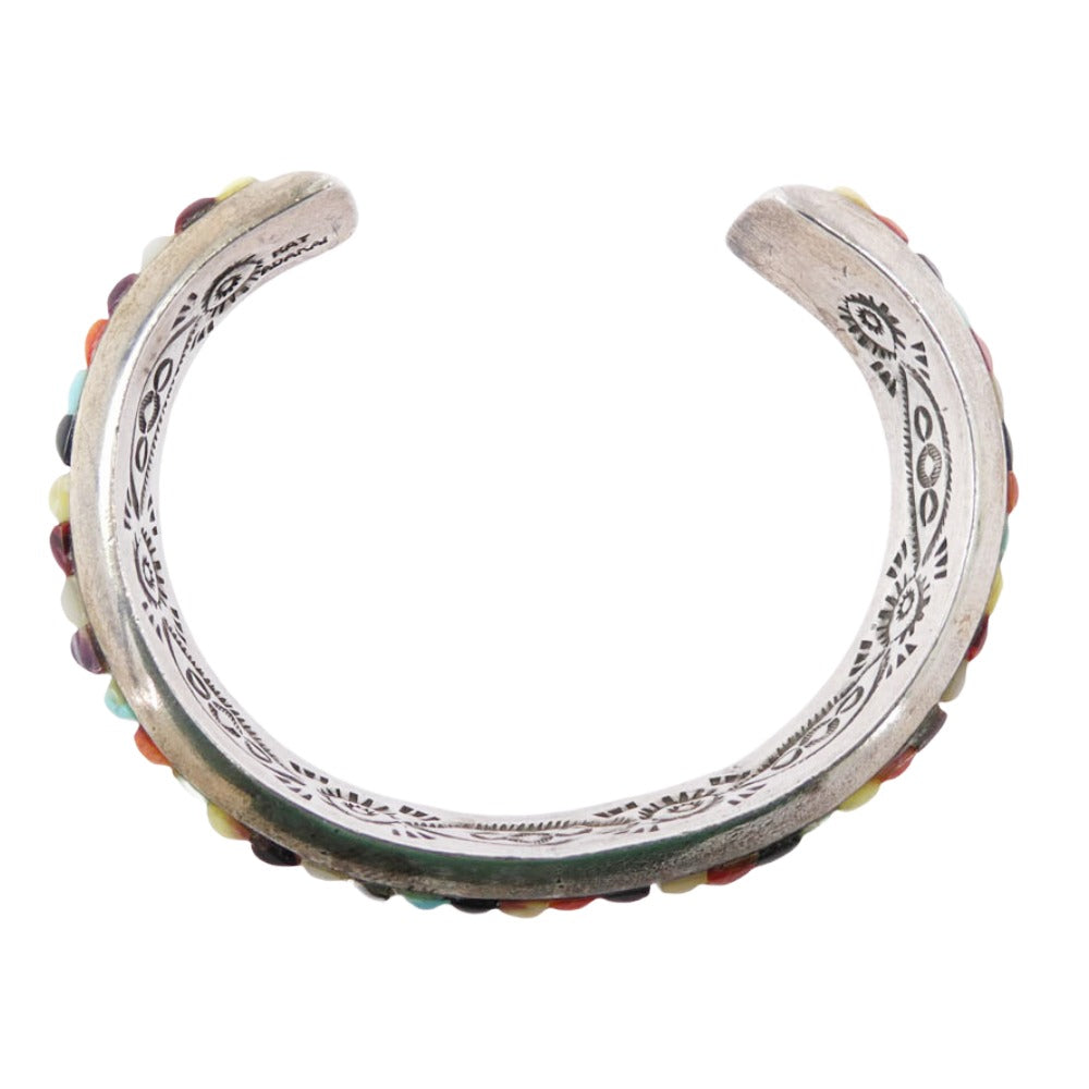 RAY ADAKAI レイアダカイ インディアンジュエリー NAVAJO ナバホ族 multi inlay bangle マルチカラーインレイ スタンプワークバングル 作者刻印有 シルバー系 マルチカラー系【中古】