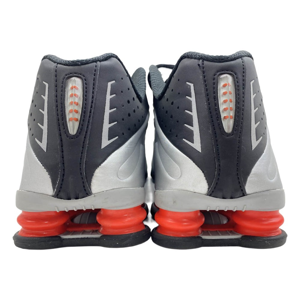 NIKE ナイキ HQ1988-002 Shox R4 Metallic Silver Red ショックス R4 ローカットスニーカー シルバー系 ブラック系 27.5cm【中古】