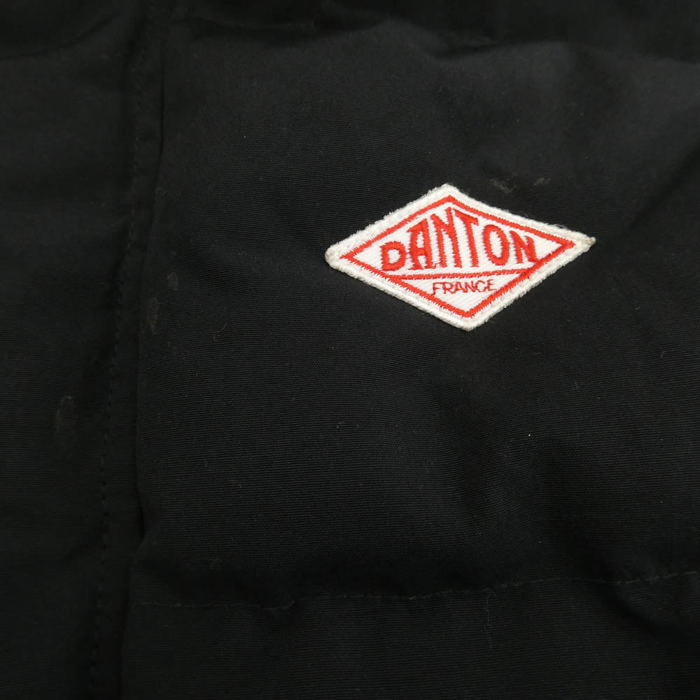 Danton ダントン JD-8759 URBAN RESEARCH アーバンリサーチ ロゴ ダウン ベスト ブラック系 38【中古】