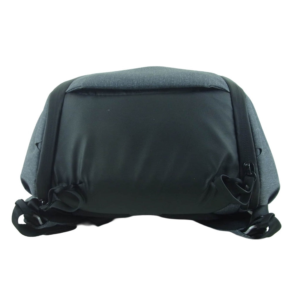 ピークデザイン エブリデイバックパック 20L リュック バッグ グレー系 ブラック系【中古】