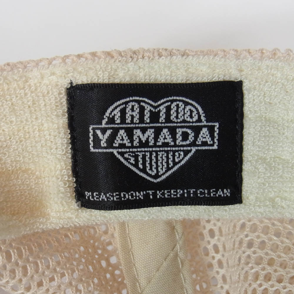 タトゥースタジオヤマダ　企業キャップ　メッシュキャップ タトゥースタジオヤマダ TSY 刺繍 メッシュ キャップ 帽子 ホワイト系