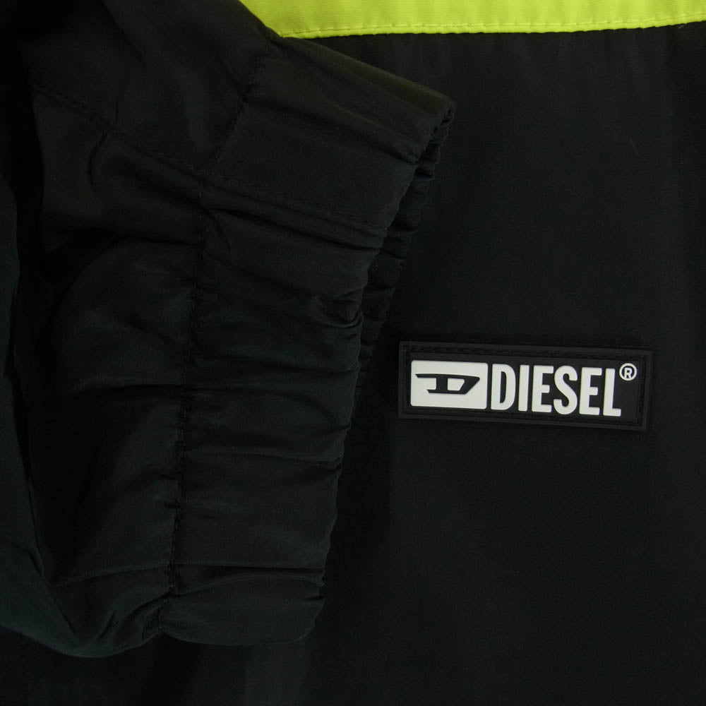 DIESEL ディーゼル リフレクター バッグ ロゴ ナイロン ジャケット ブラック系 M【中古】