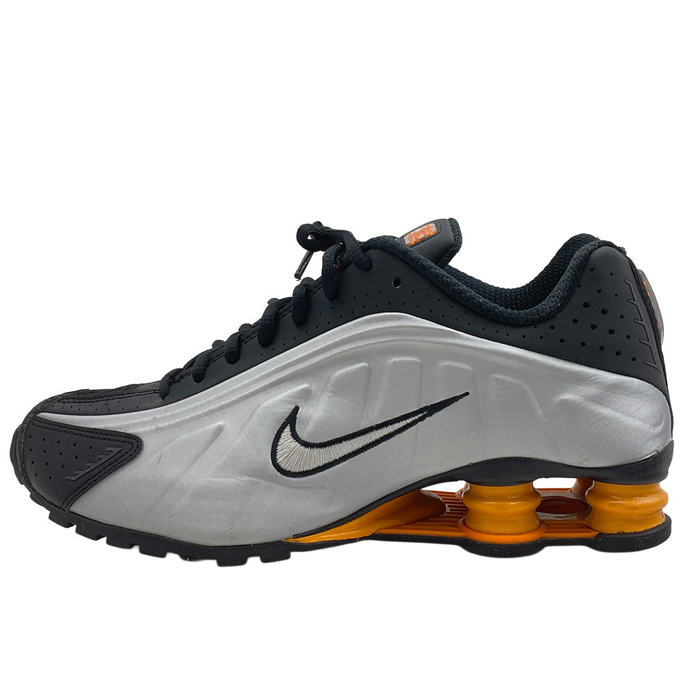 NIKE ナイキ HQ1988-003 Shox R4 Black Bright Mandarin ショックス ブラック ブライト マンダリン ローカット スニーカー シルバー系 ブラック系 オレンジ系 26cm【中古】