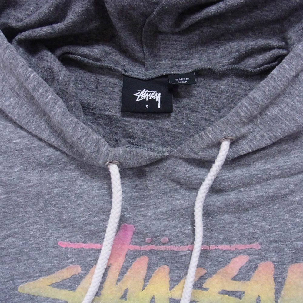 STUSSY ステューシー フロッキープリント ストックロゴ カットオフ加工 フーディー プルオーバー パーカー グレー系 S【中古】