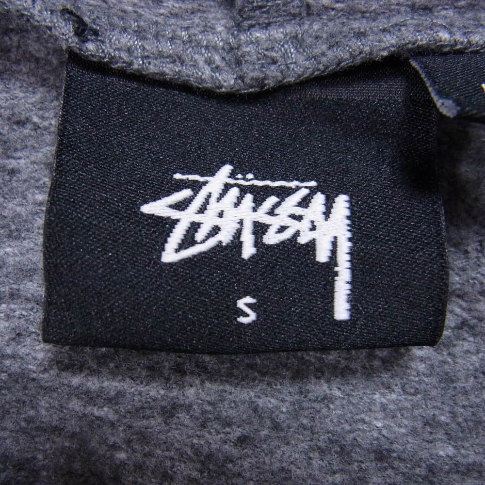 STUSSY ステューシー フロッキープリント ストックロゴ カットオフ加工 フーディー プルオーバー パーカー グレー系 S【中古】