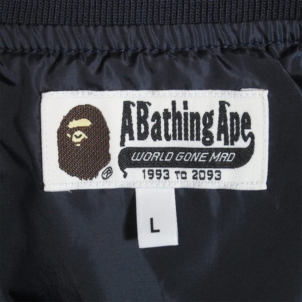 A BATHING APE アベイシングエイプ ロゴ プリント スタジャン ブルゾン ジャケット ダークネイビー系 L【極上美品】【中古】