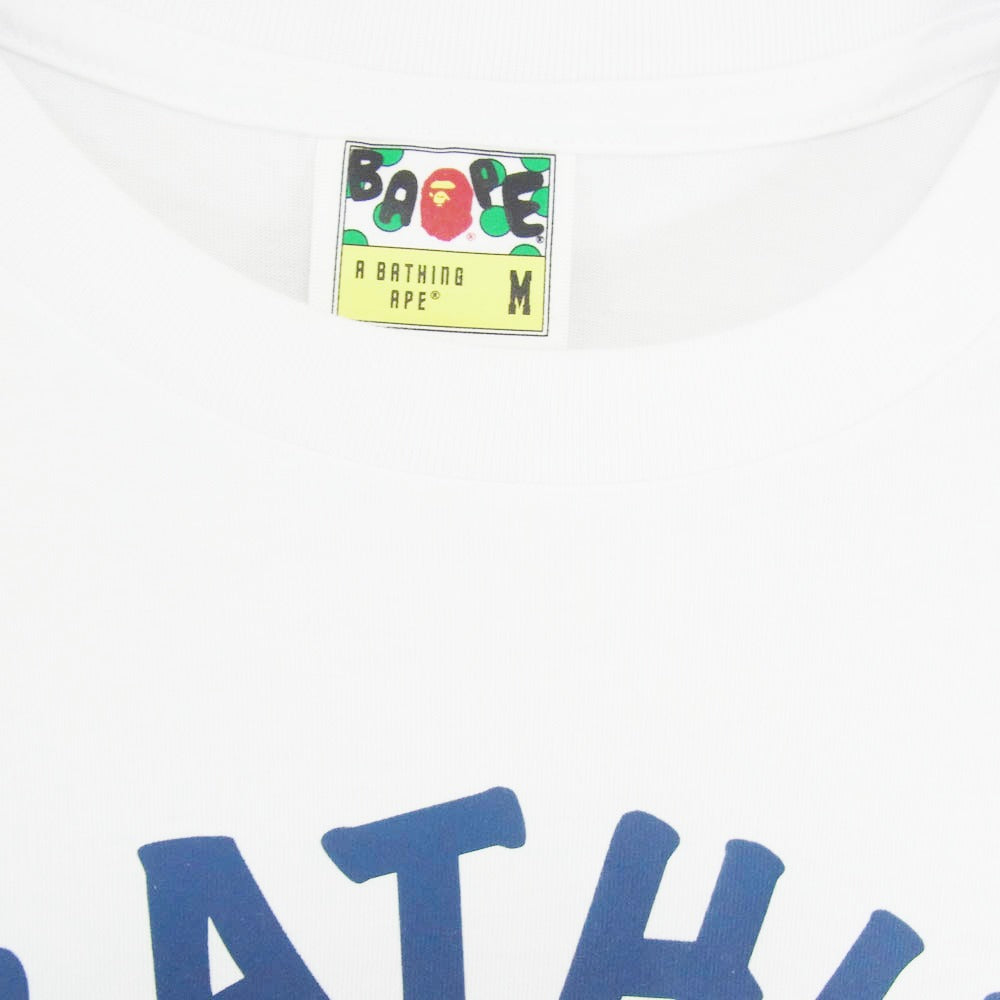 A BATHING APE アベイシングエイプ 26SS 0ZXACM001821Q カレッジロゴ プリント Tシャツ 半袖カットソー ホワイト系 M【新古品】【未使用】【中古】