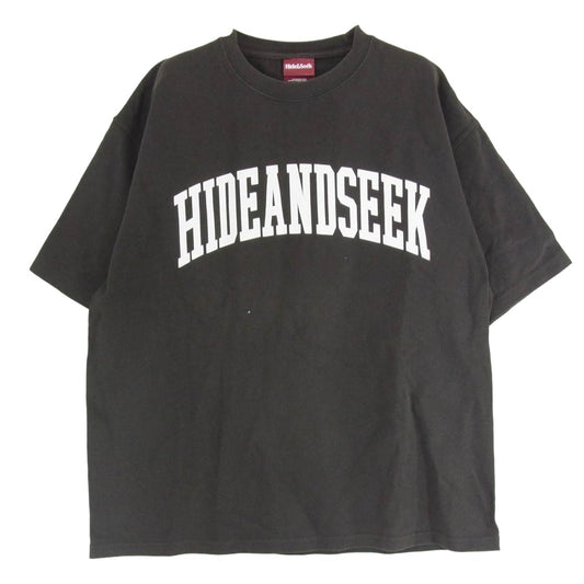 HideandSeek ハイドアンドシーク フロント アーチロゴ プリント ショートスリーブ Tシャツ 半袖カットソー チャコール系 L【中古】