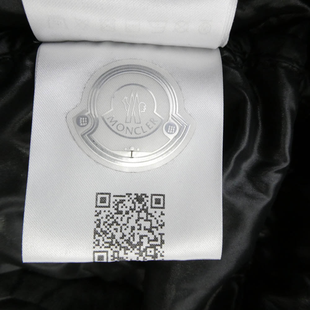 MONCLER モンクレール 24AW J20911A51X00 68950 MONTBELIARD モンベリアル ワッペン付 トリコロールライン フーデッド ダウンジャケット ブラック系 4【中古】