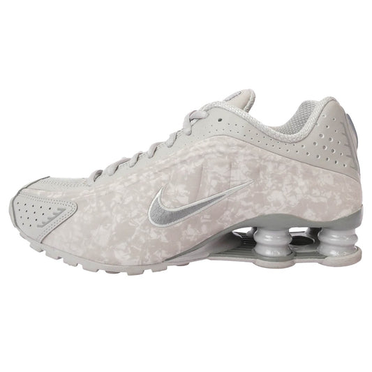 NIKE ナイキ HV0934-001 Women's Shox R4 College Grey Flat Pewter ウィメンズ ショックス スニーカー グレー系 24.5cm【中古】