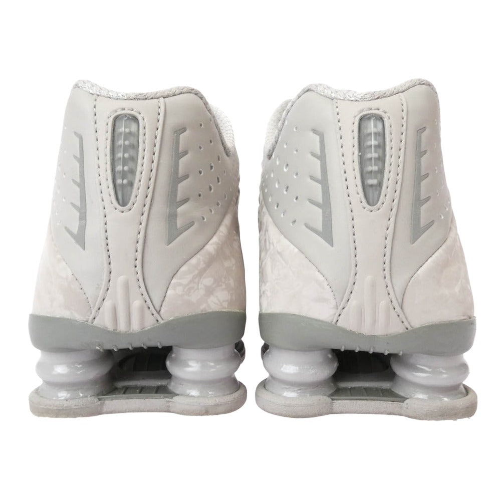 NIKE ナイキ HV0934-001 Women's Shox R4 College Grey Flat Pewter ウィメンズ ショックス スニーカー グレー系 24.5cm【中古】
