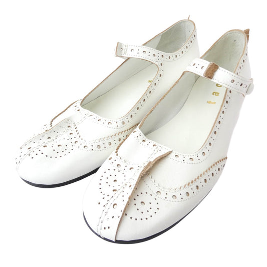 tao COMME des GARCONS タオ コムデギャルソン 25AW TZ-K108-001 ウィングチップ ストラップ フラットシューズ レザー パンプス ホワイト系 24.5cm【美品】【中古】