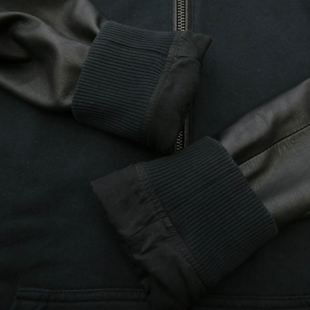 DIESEL ディーゼル TR000084 アーム ラムレザー メタルロゴ ロング ジップ スウェット パーカー ブラック系【中古】