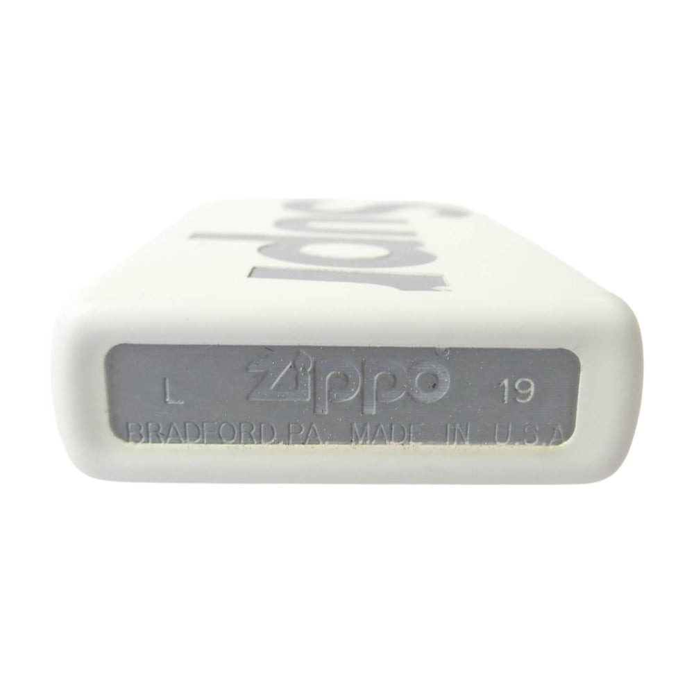 Supreme シュプリーム 20SS Glow-in-the-Dark Zippo グローインザダーク ジッポ ライター ホワイト系【中古】