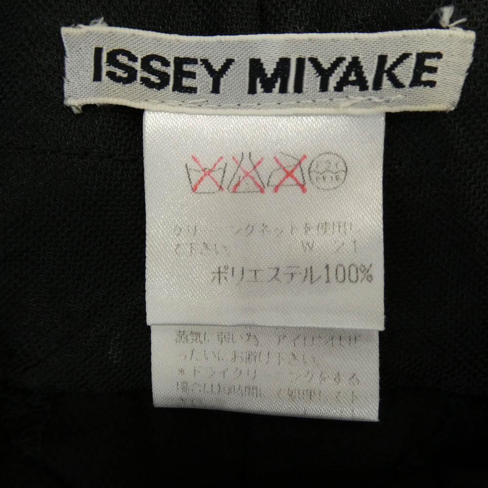 ISSEY MIYAKE イッセイミヤケ IM01-FF602 プリーツ スラックス パンツ ブラック系 M【中古】
