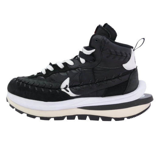 NIKE ナイキ DH9186-001 x Jean-Paul Gaultier Vapor Waffle Black Black White ジャンポール・ゴルチエ ヴェイパー ワッフル ブラック スニーカー ブラック系 26.5cm【中古】
