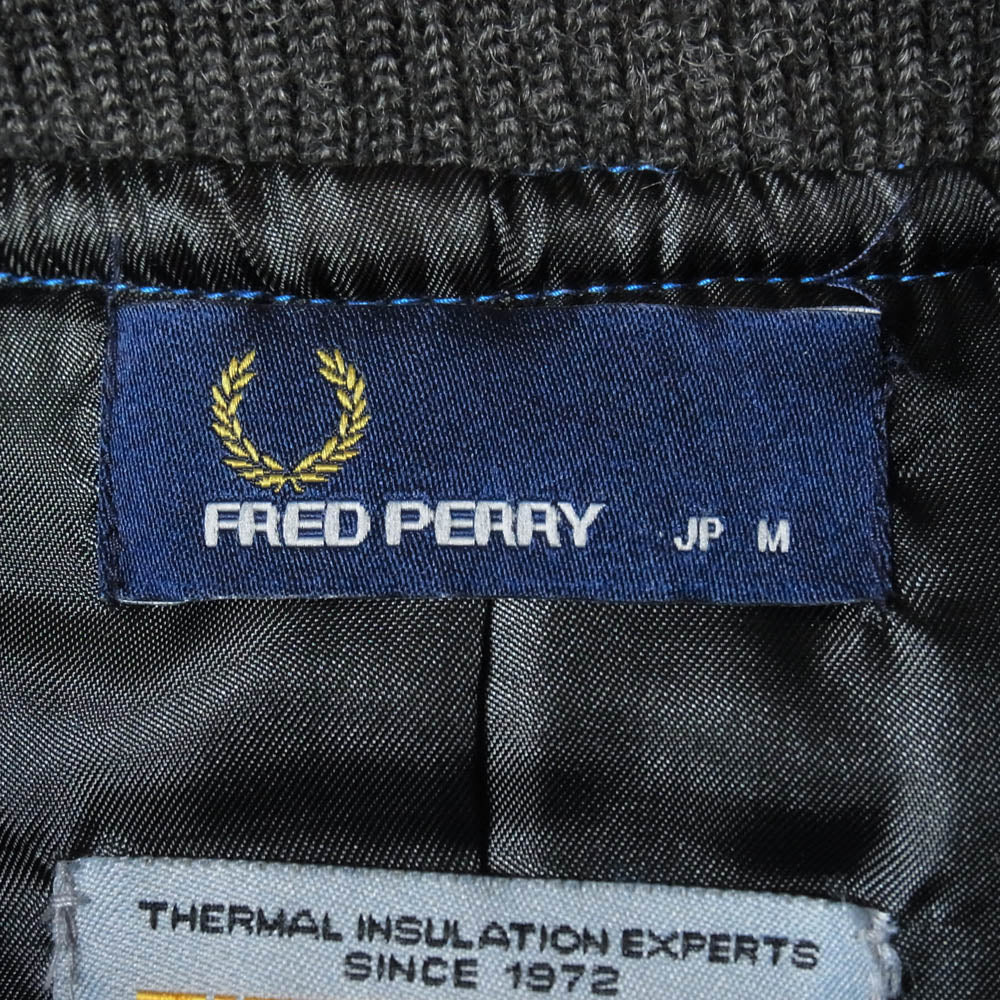 FRED PERRY フレッドペリー ロゴ刺繍 ニットリブ 中綿 ベスト ブルー系 M【中古】