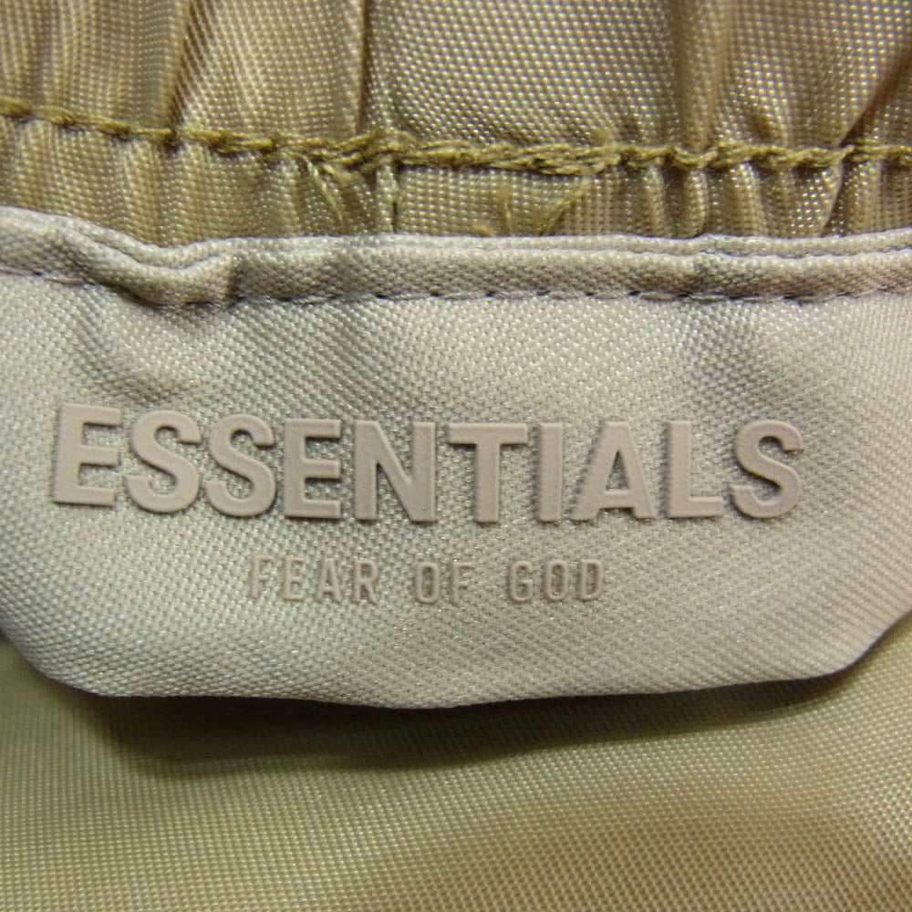 FEAR OF GOD フィアオブゴッド ESSENTIALS エッセンシャルズ 裾ジップ ラバーロゴ ナイロン イージー トラックパンツ ベージュ系 L【中古】