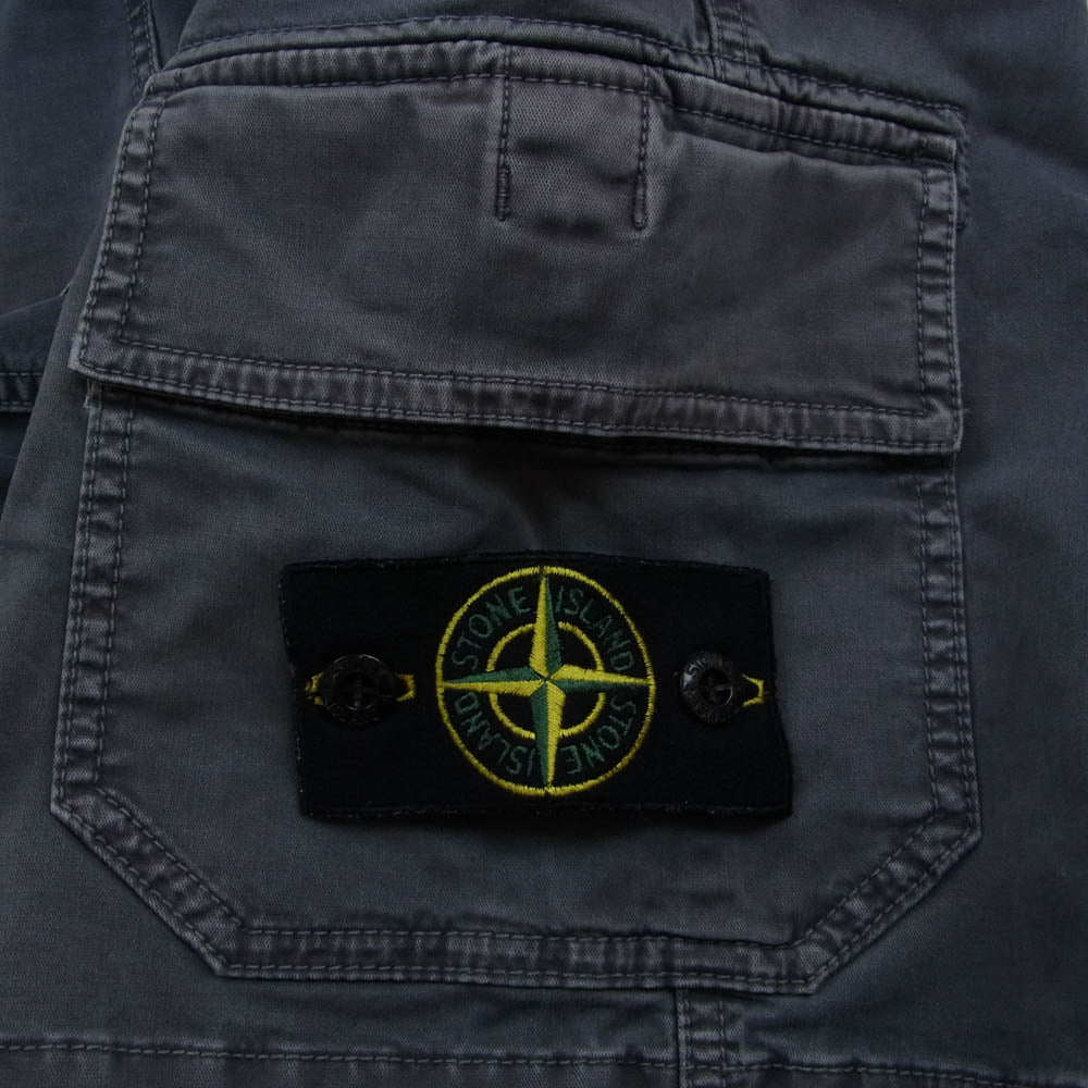 STONE ISLAND ストーンアイランド 7815L0904 Bermuda Cargo Shorts バミューダ ロゴパッチ カーゴ ショートパンツ ショーツ グレー系 29【中古】